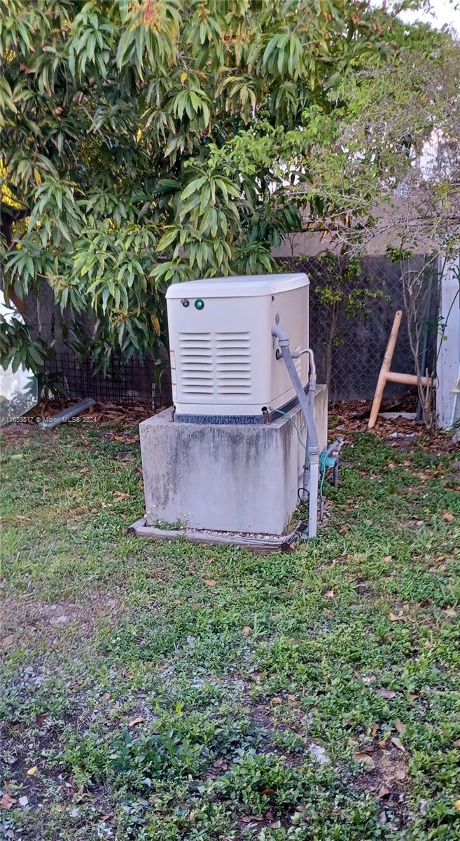 7 & 18 53 41 HIALEAH 3RD - Residential Income