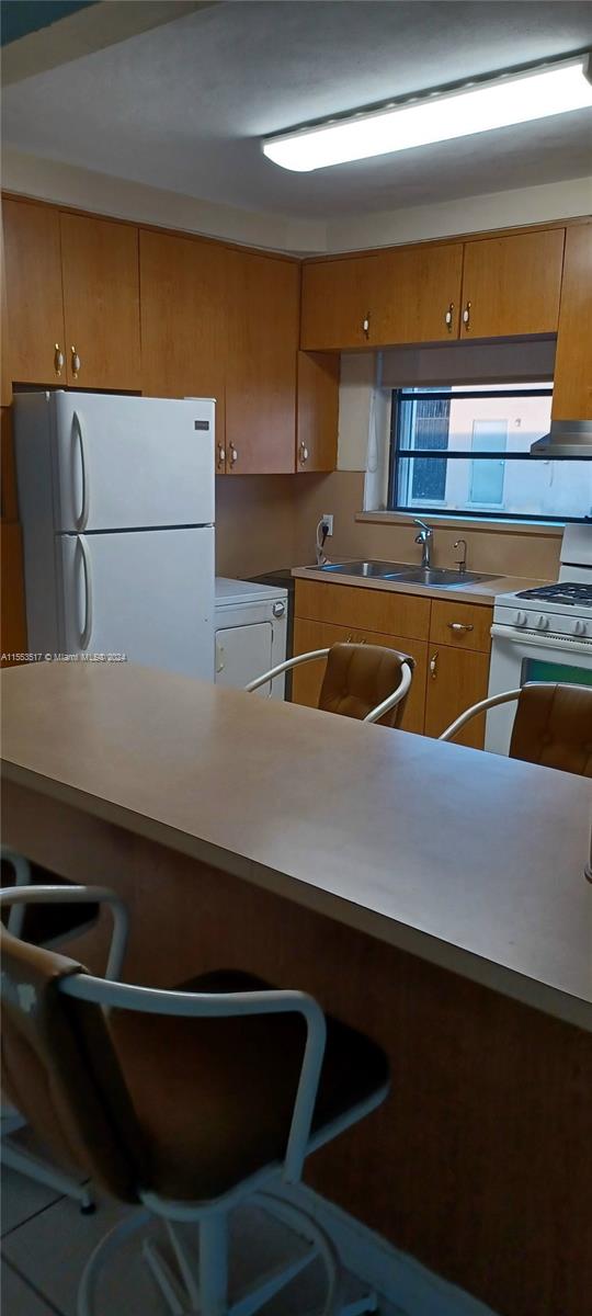 7 & 18 53 41 HIALEAH 3RD - Residential Income