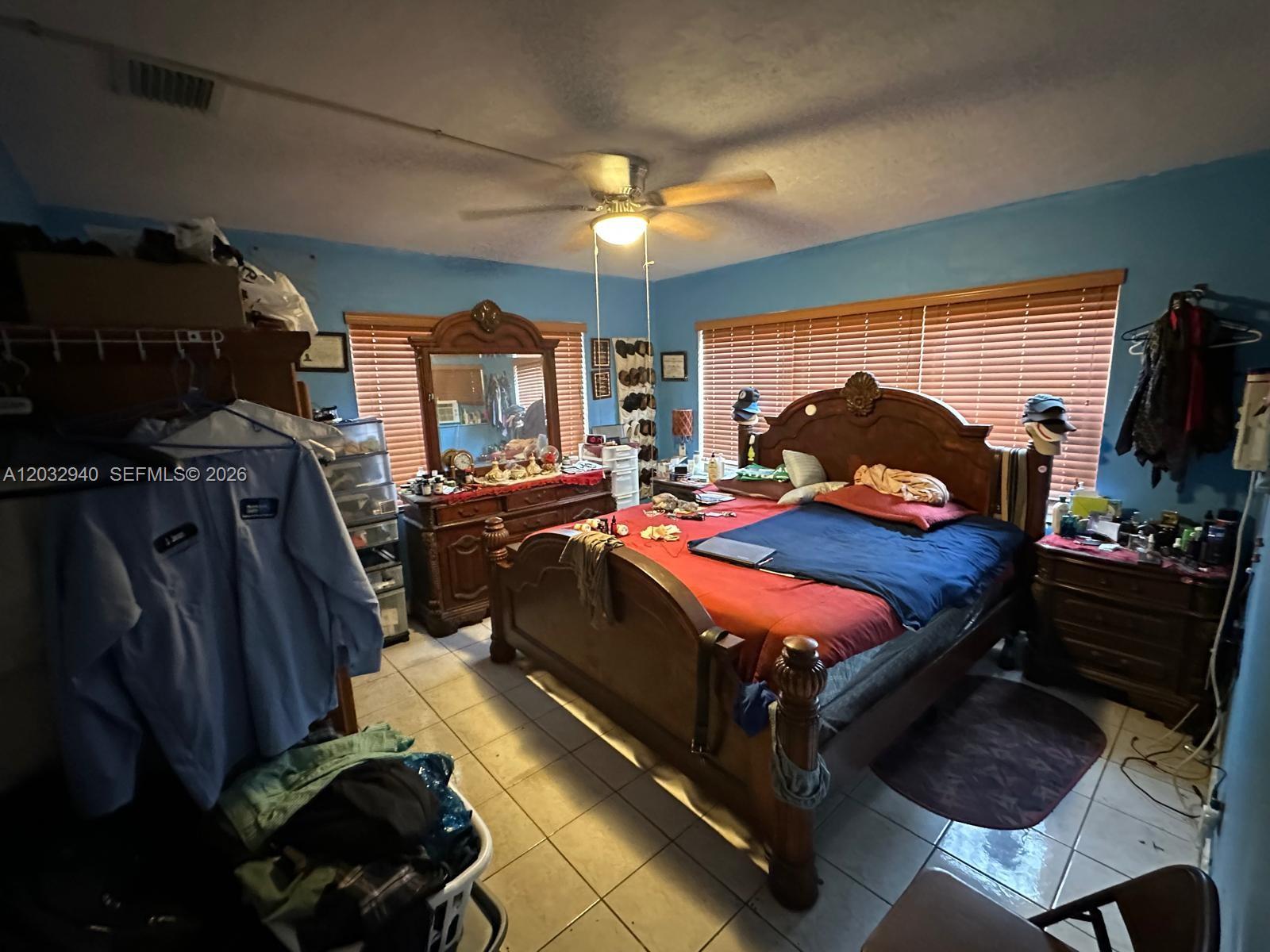 N MIAMI ESTATES - Residential