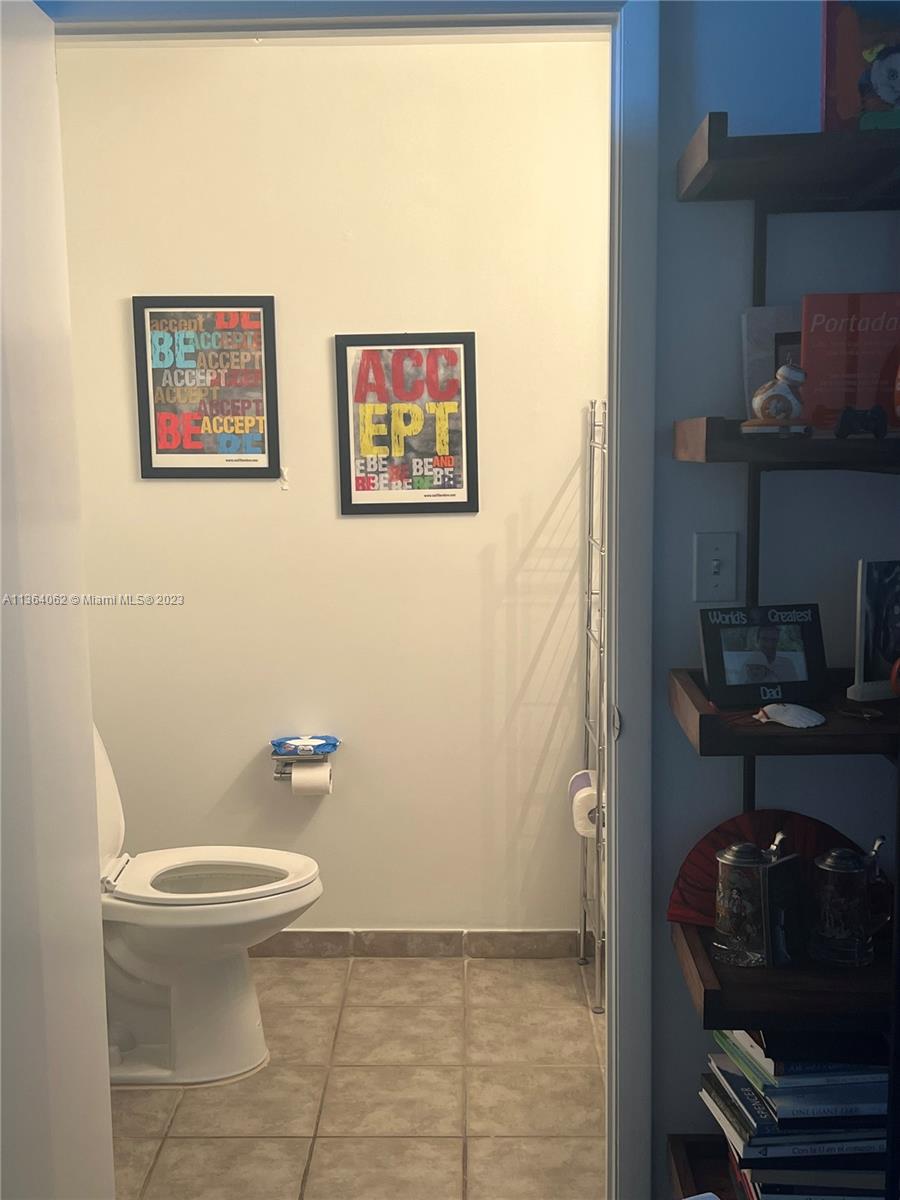 BAYLOFTS CONDO - Residential Lease