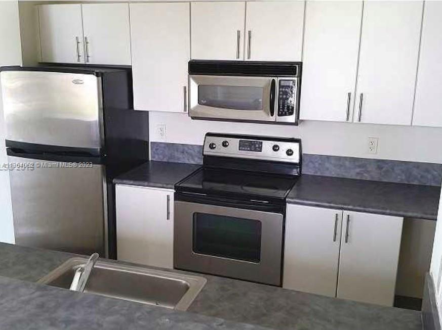 BAYLOFTS CONDO - Residential Lease