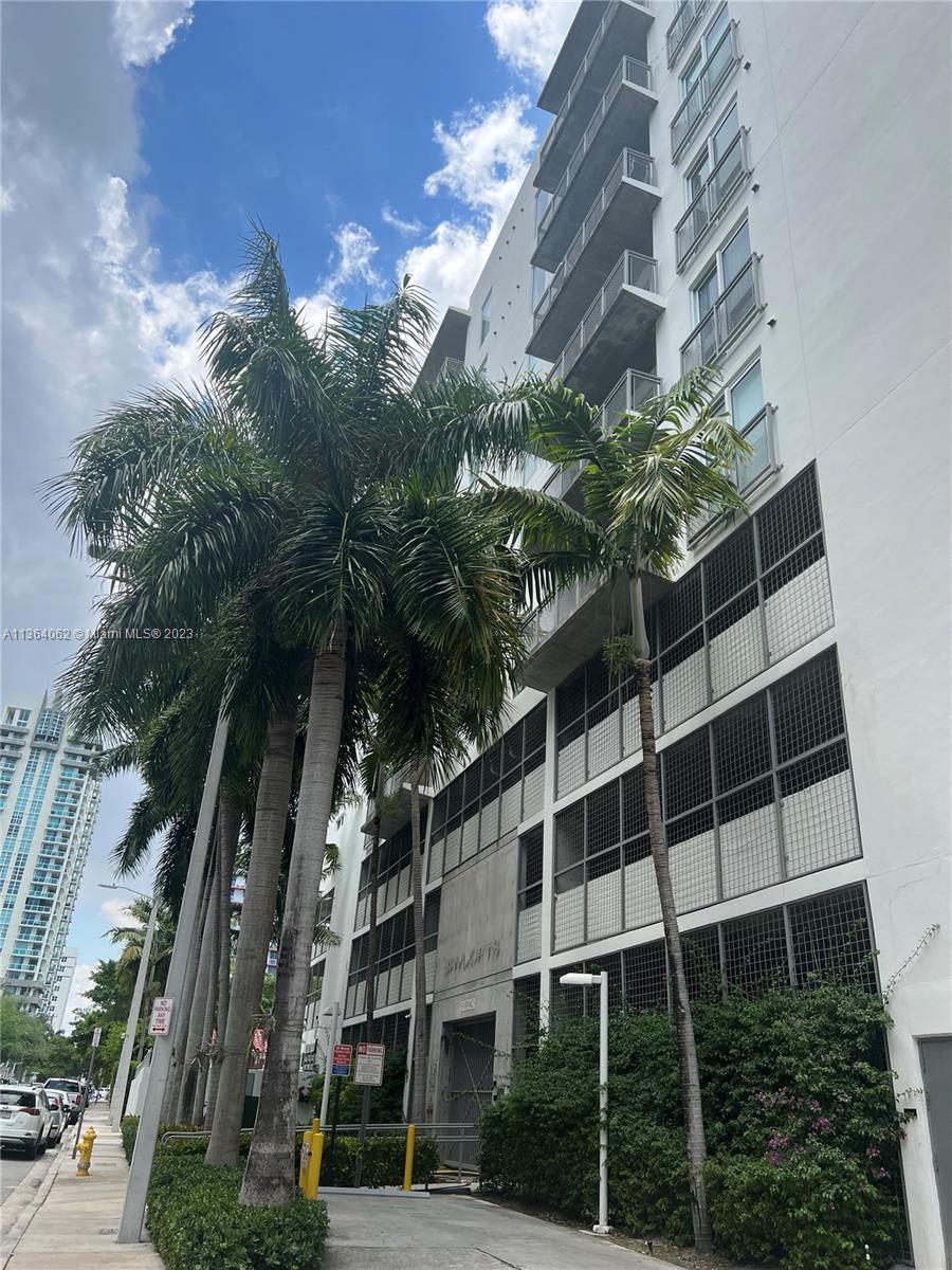 BAYLOFTS CONDO - Residential Lease