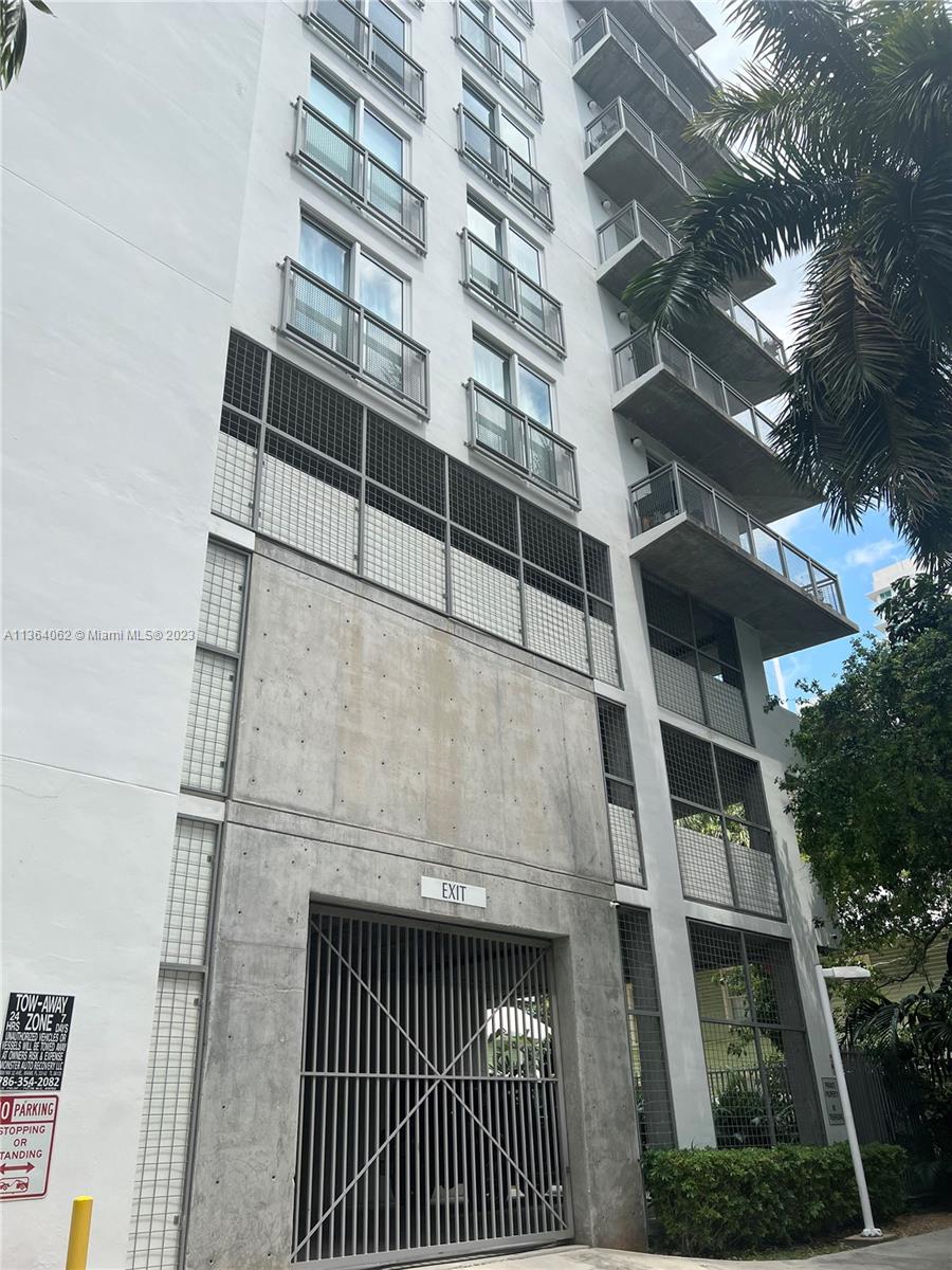 BAYLOFTS CONDO - Residential Lease