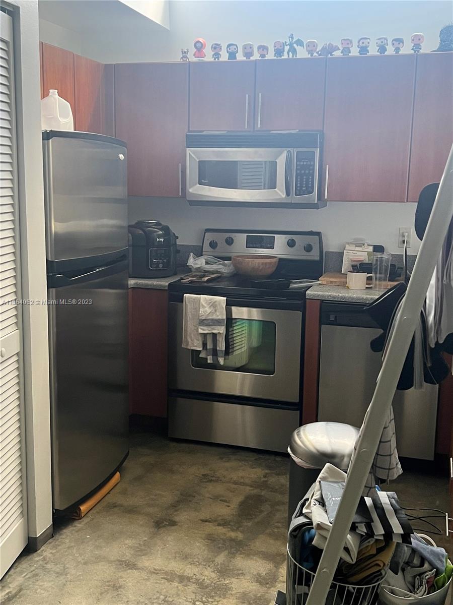 BAYLOFTS CONDO - Residential Lease