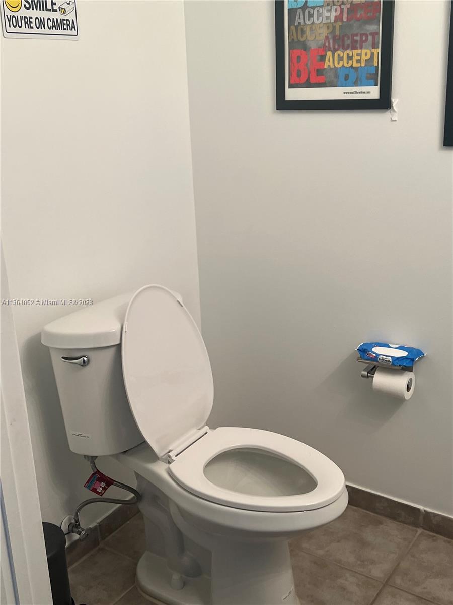 BAYLOFTS CONDO - Residential Lease