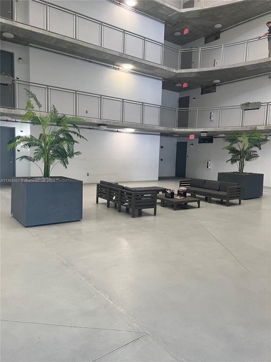 BAYLOFTS CONDO - Residential Lease