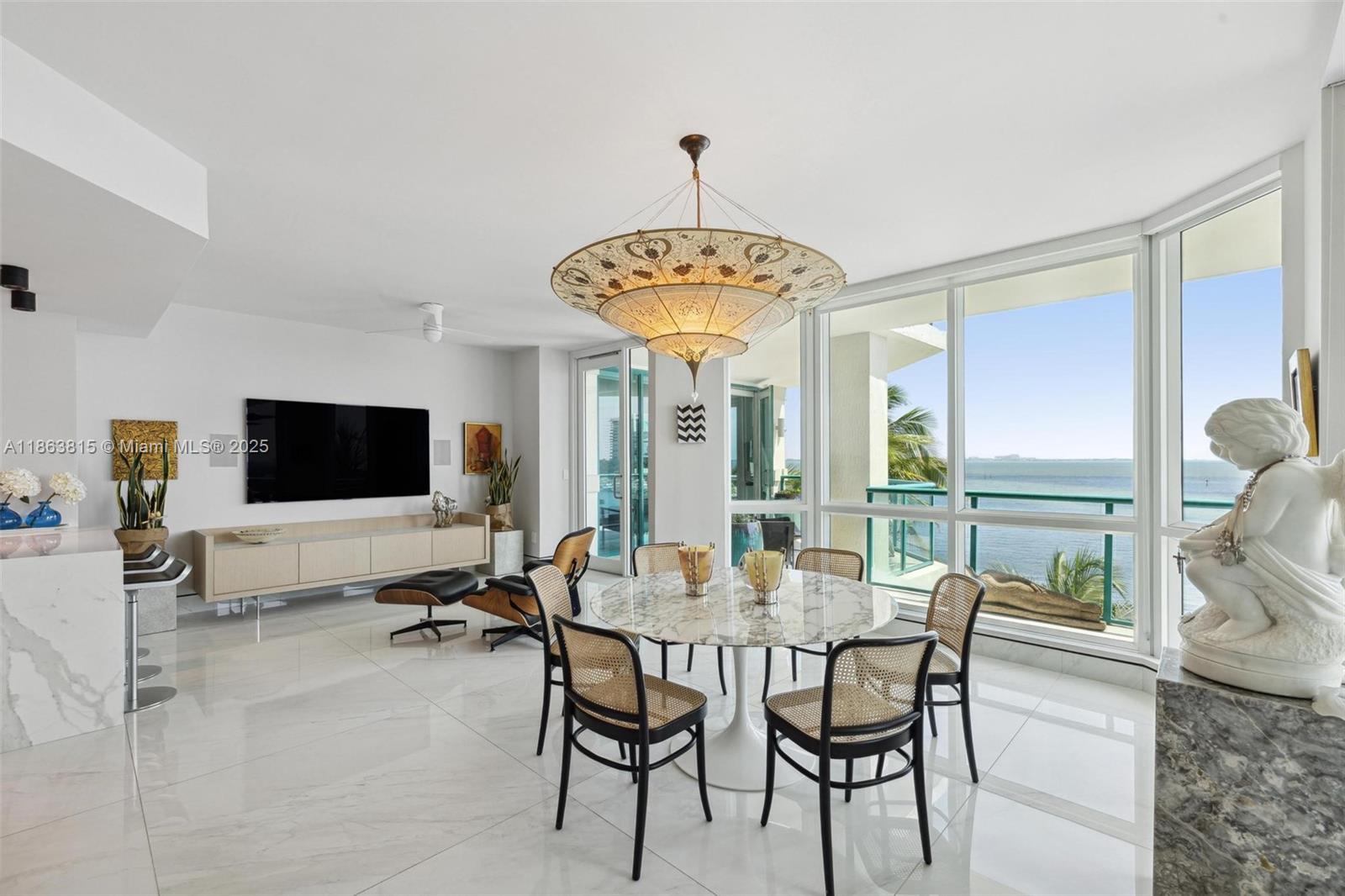 BEACON HARBOUR CONDO - Residential