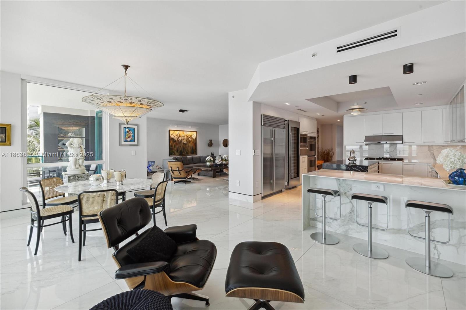 BEACON HARBOUR CONDO - Residential