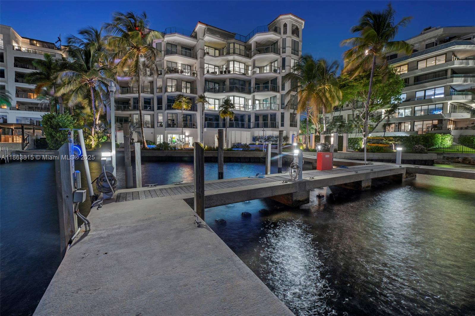 BEACON HARBOUR CONDO - Residential