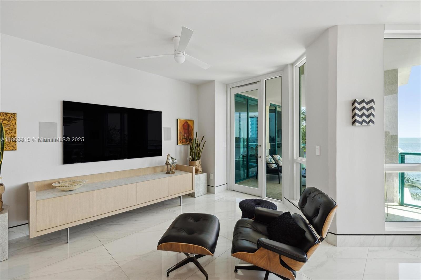 BEACON HARBOUR CONDO - Residential