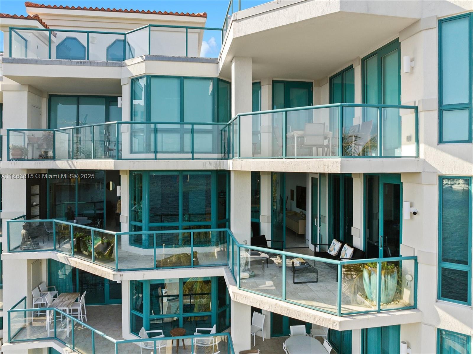 BEACON HARBOUR CONDO - Residential