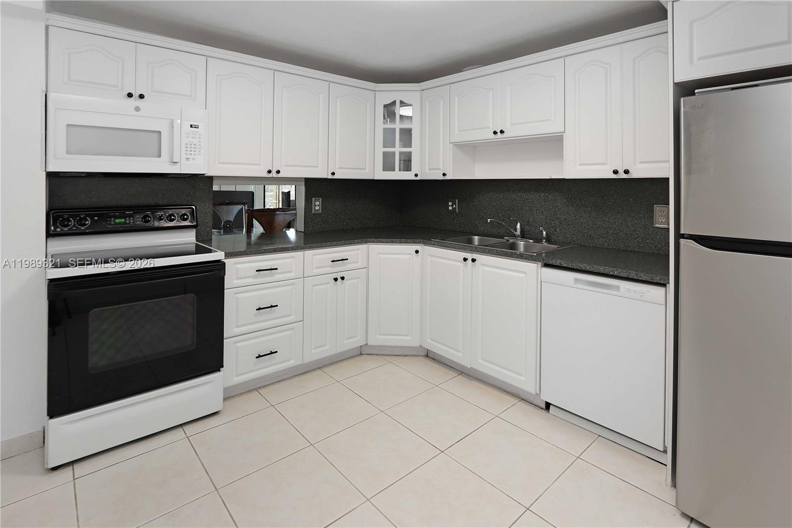 CARLTON BAY CONDO - Residential