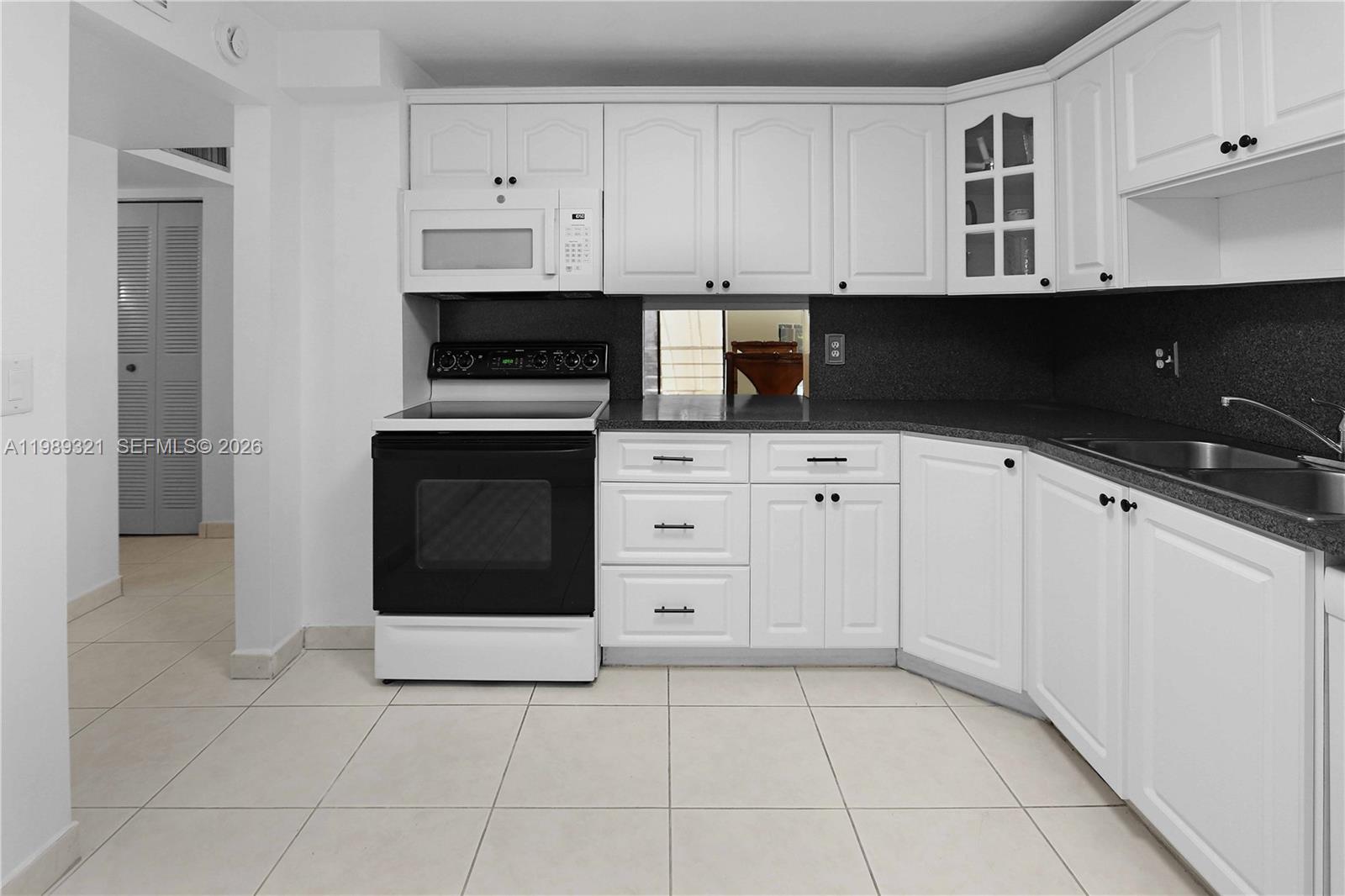 CARLTON BAY CONDO - Residential