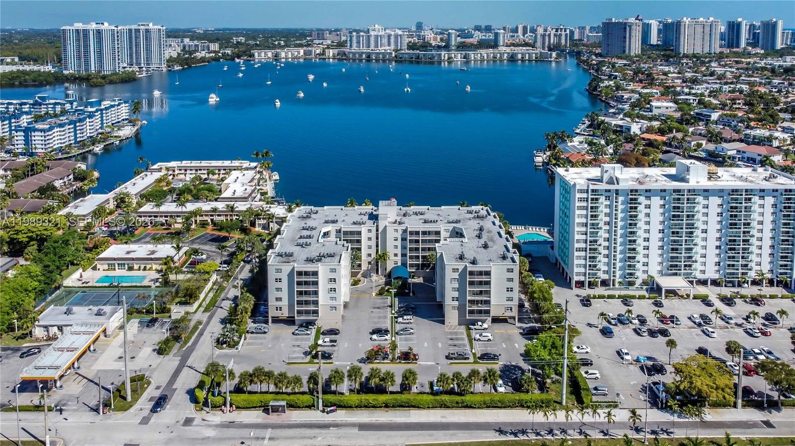 CARLTON BAY CONDO - Residential