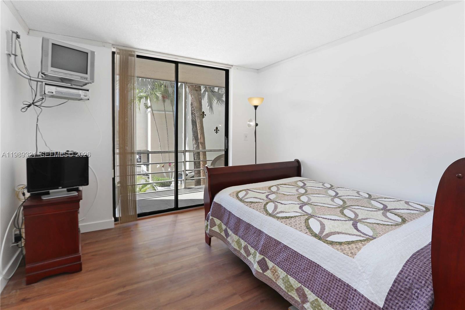 CARLTON BAY CONDO - Residential