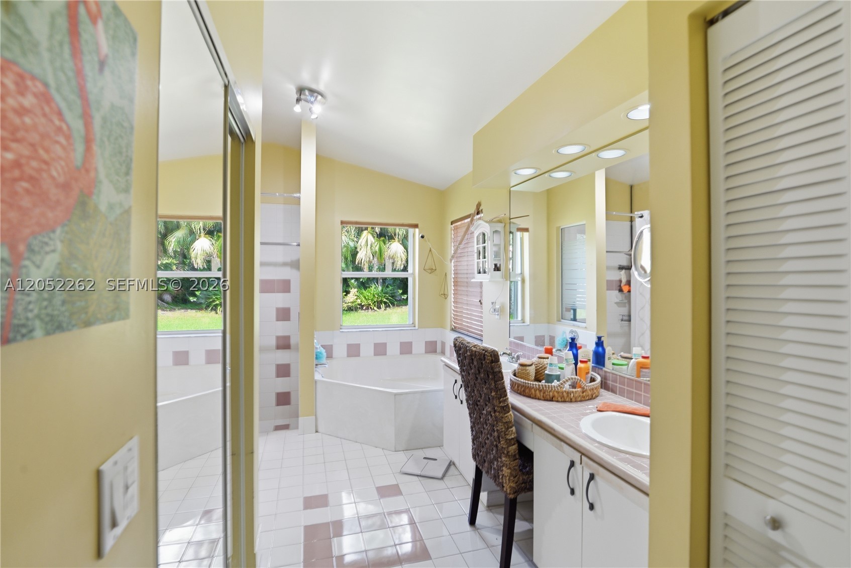 FLAMINGO ESTATES - Residential