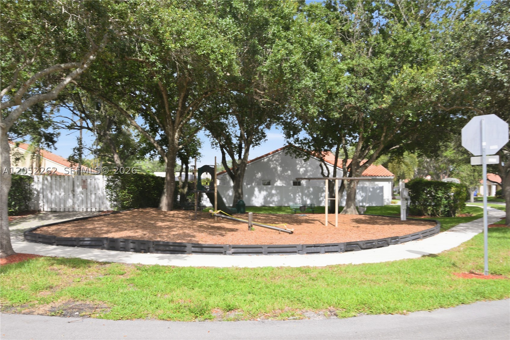 FLAMINGO ESTATES - Residential