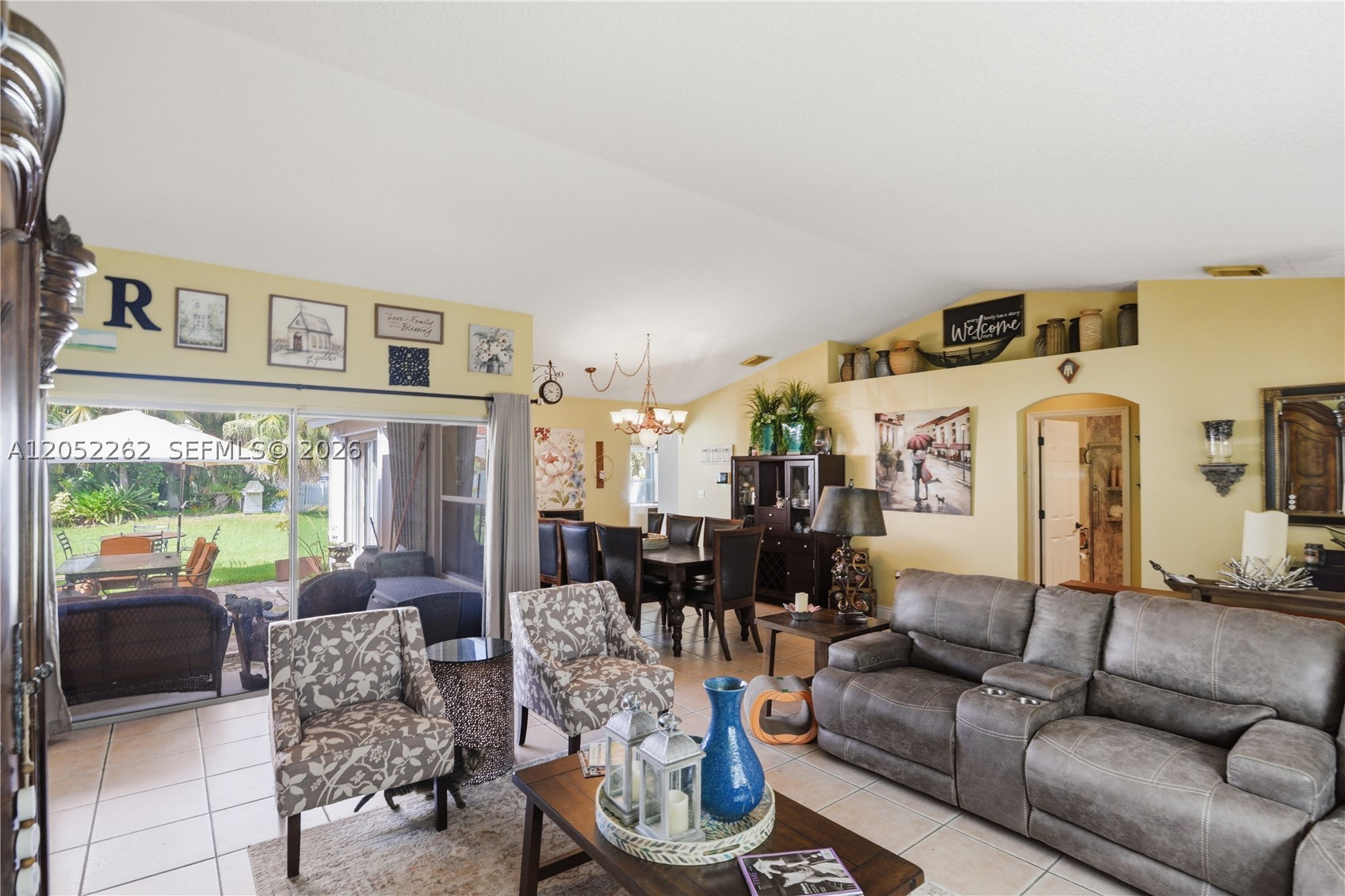 FLAMINGO ESTATES - Residential