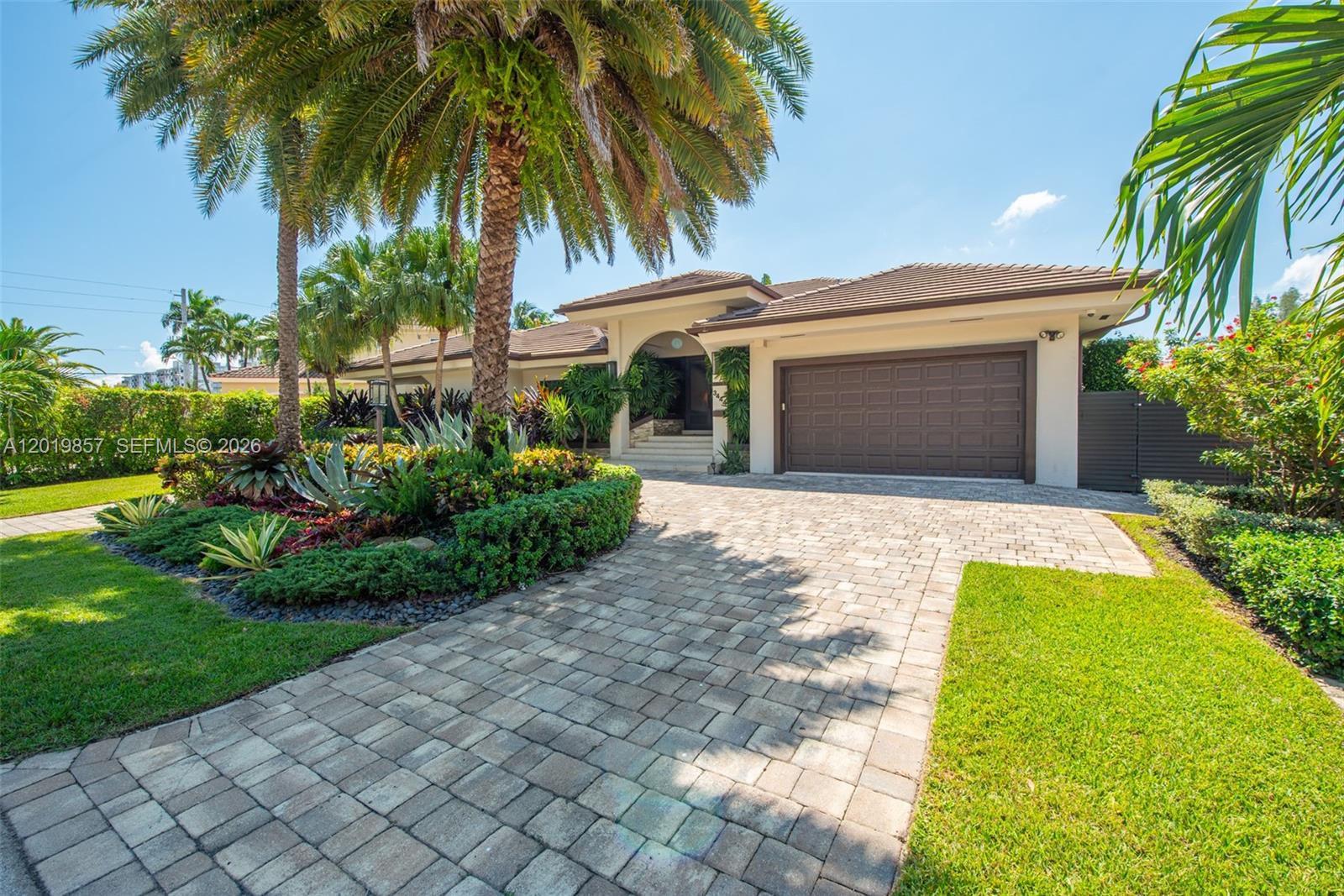 EASTERN SHORES 1ST ADDN - Residential