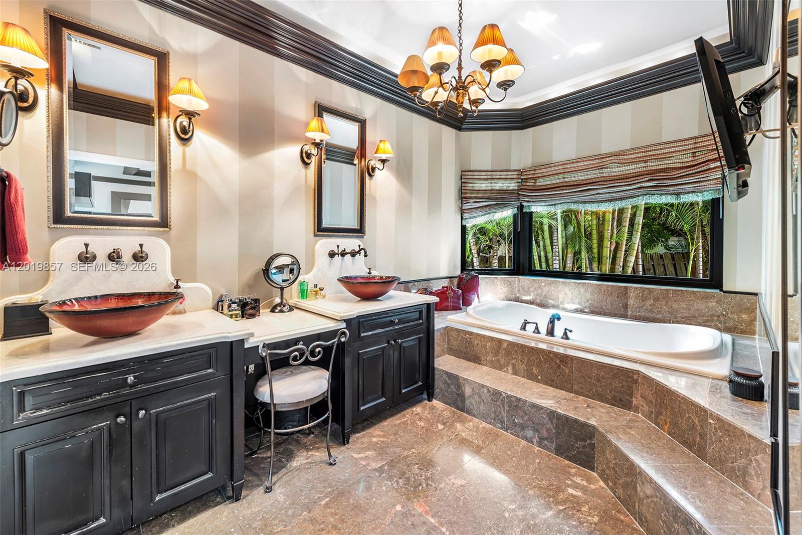 EASTERN SHORES 1ST ADDN - Residential