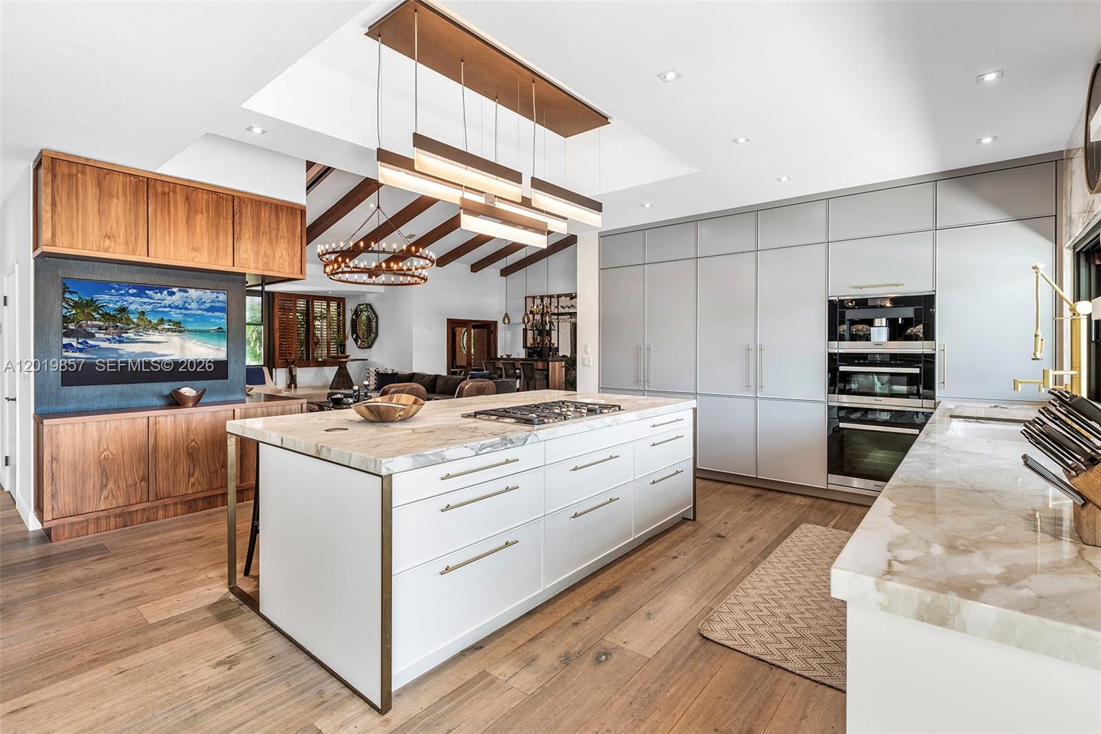 EASTERN SHORES 1ST ADDN - Residential