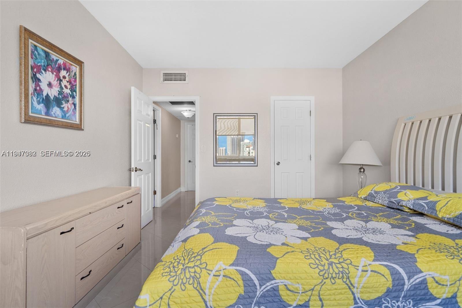 ARLEN HOUSE CONDO - Residential