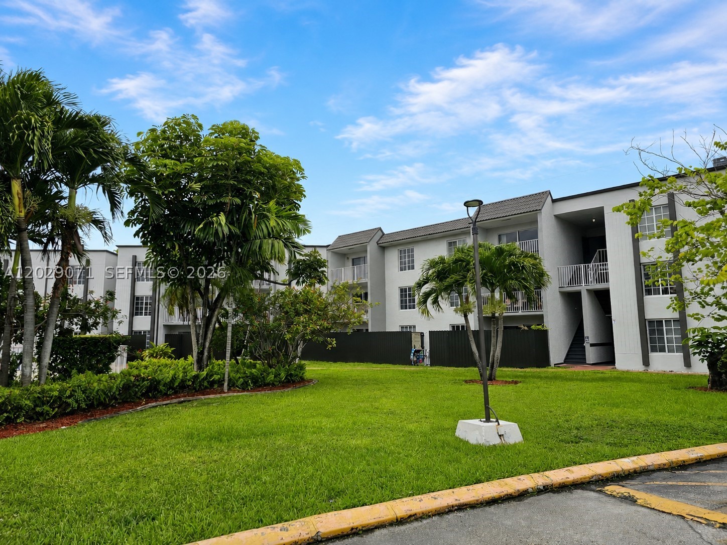 DORAL GARDENS II CONDO - Residential Lease