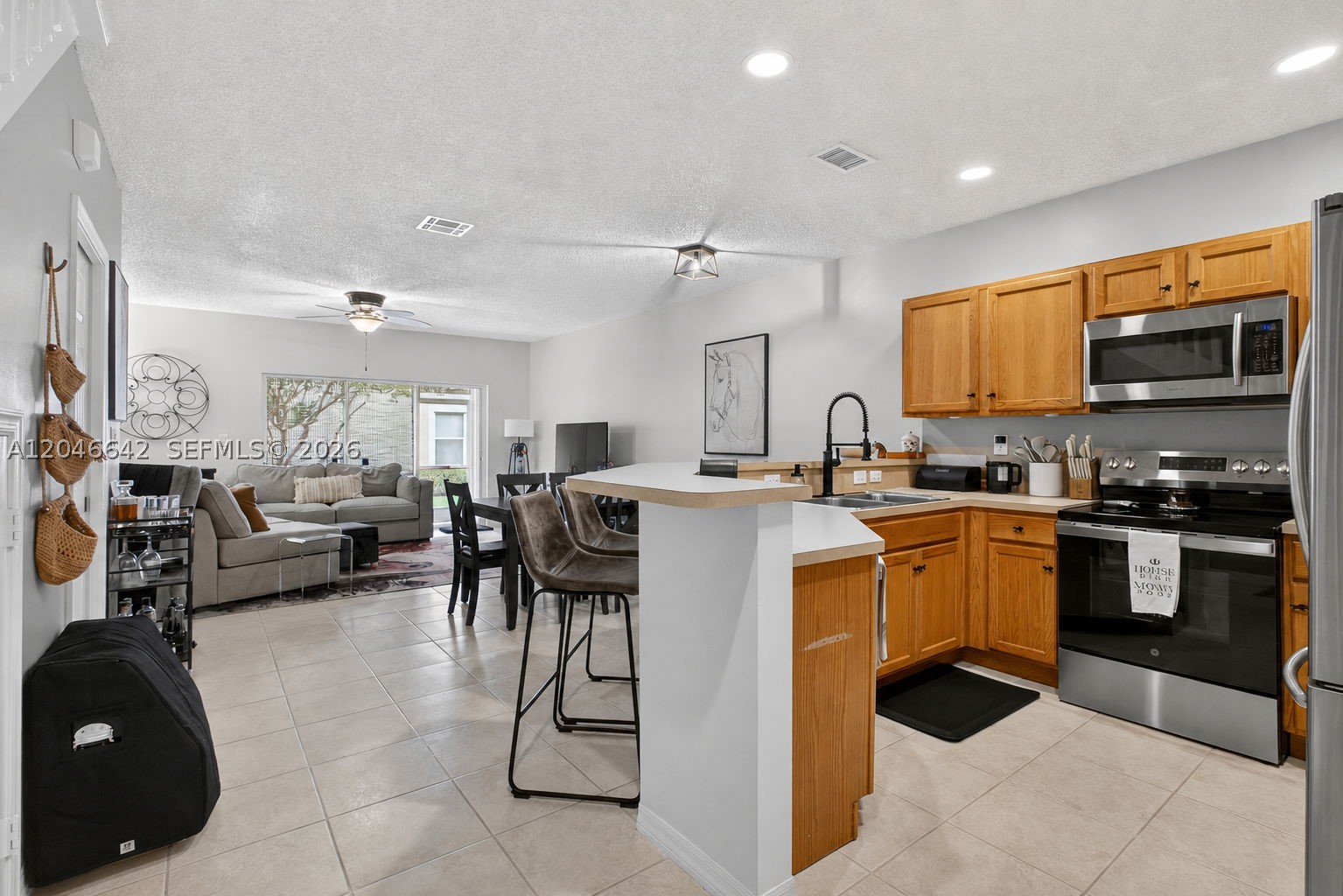 TOWNE PLACE - Residential