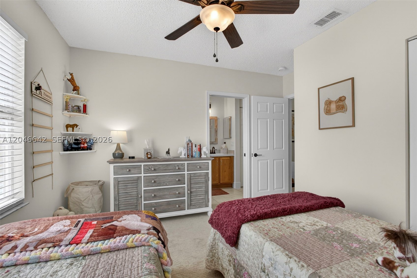 TOWNE PLACE - Residential