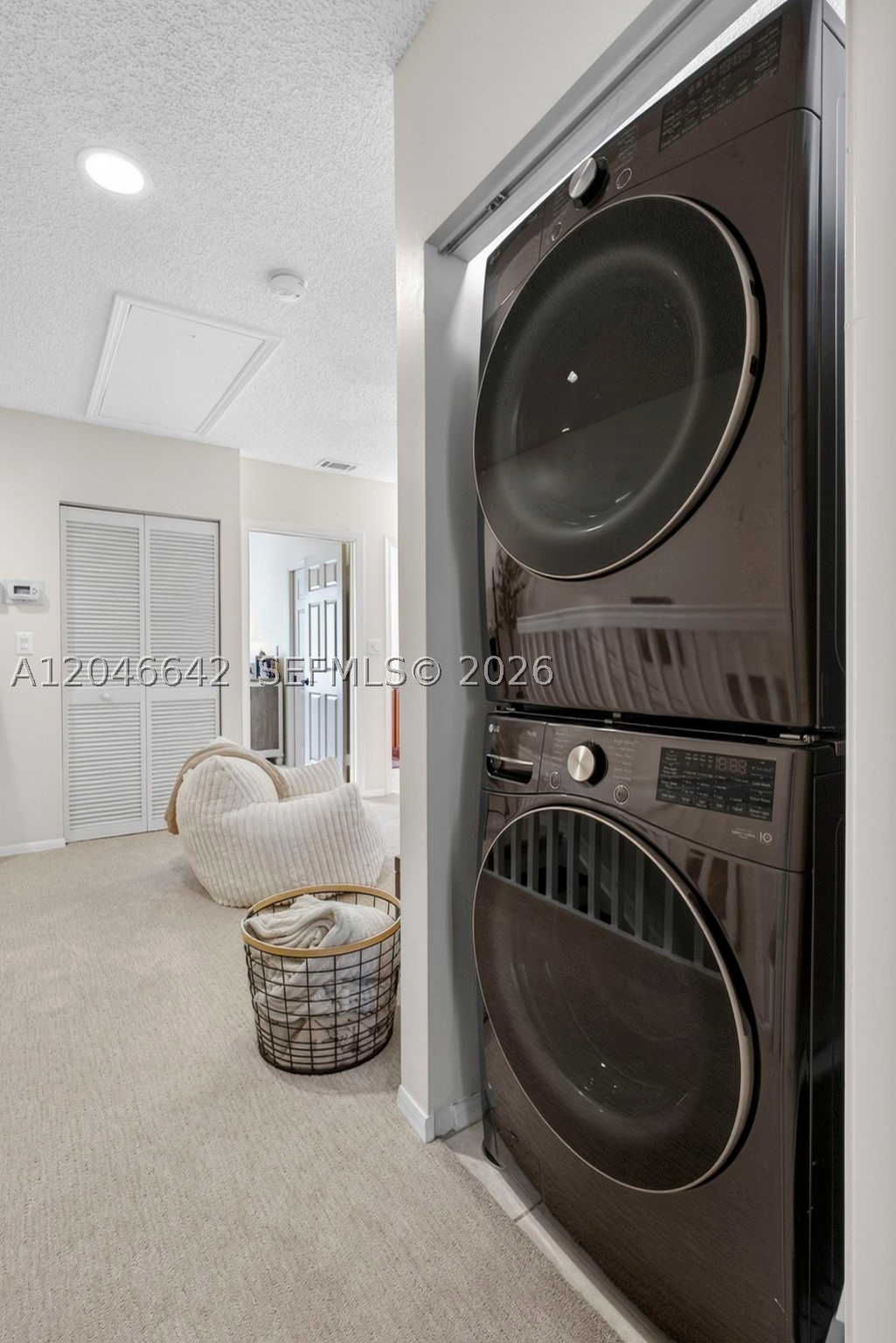 TOWNE PLACE - Residential