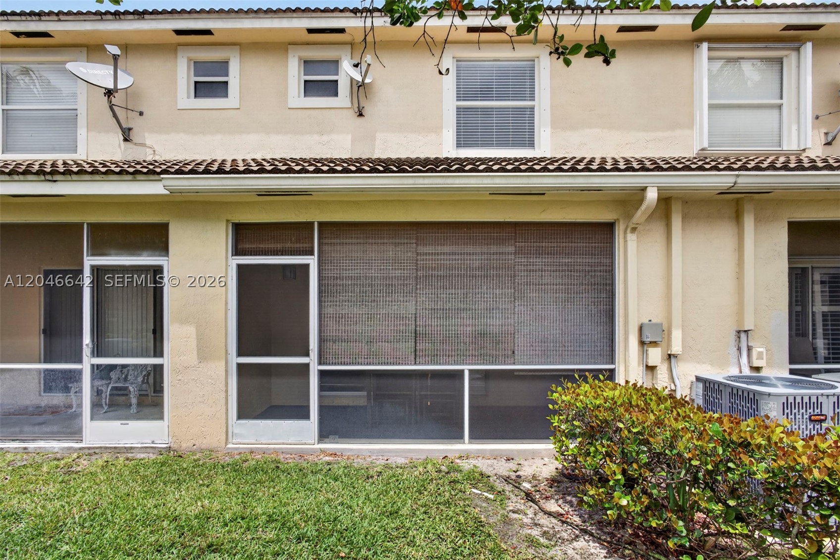 TOWNE PLACE - Residential