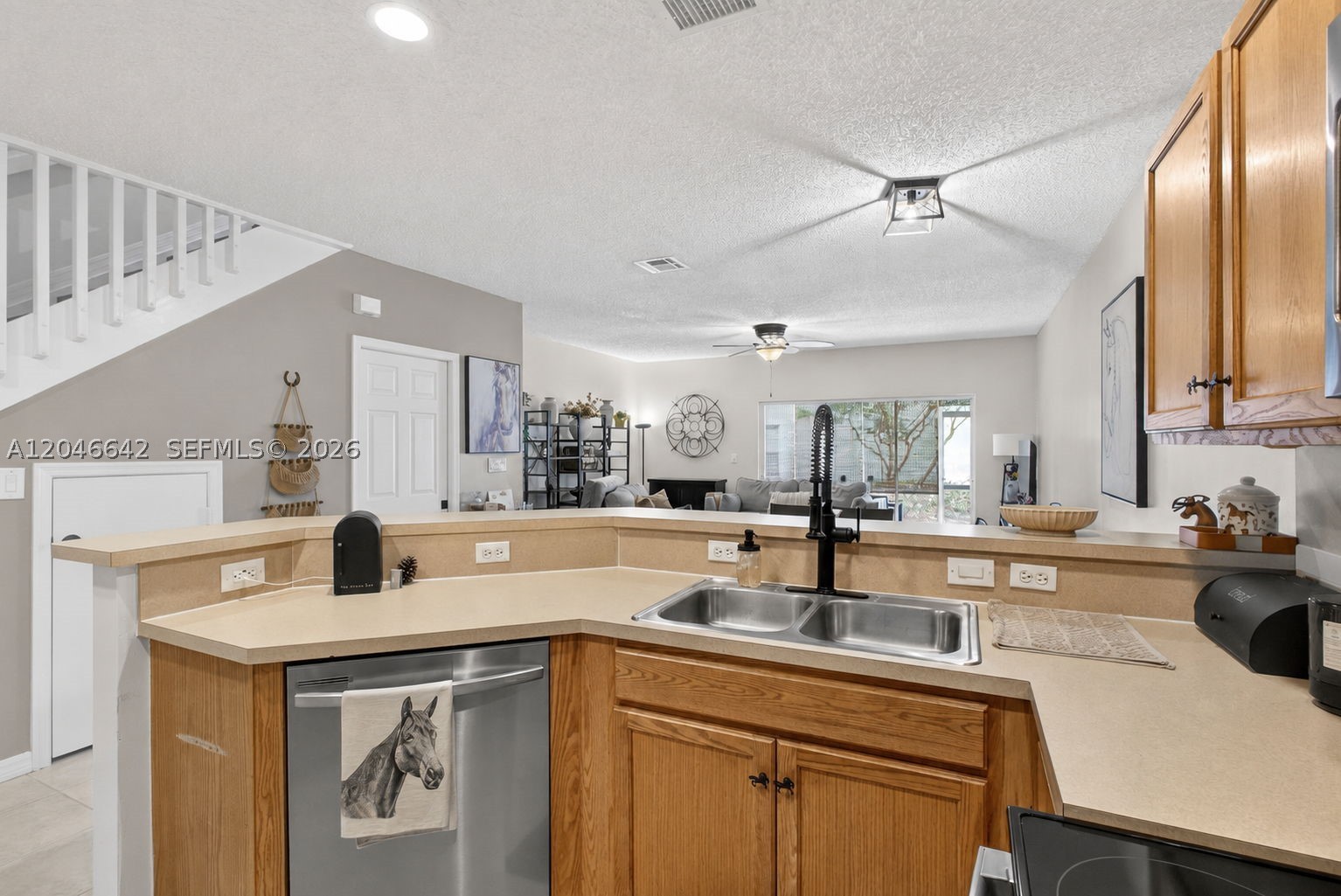 TOWNE PLACE - Residential