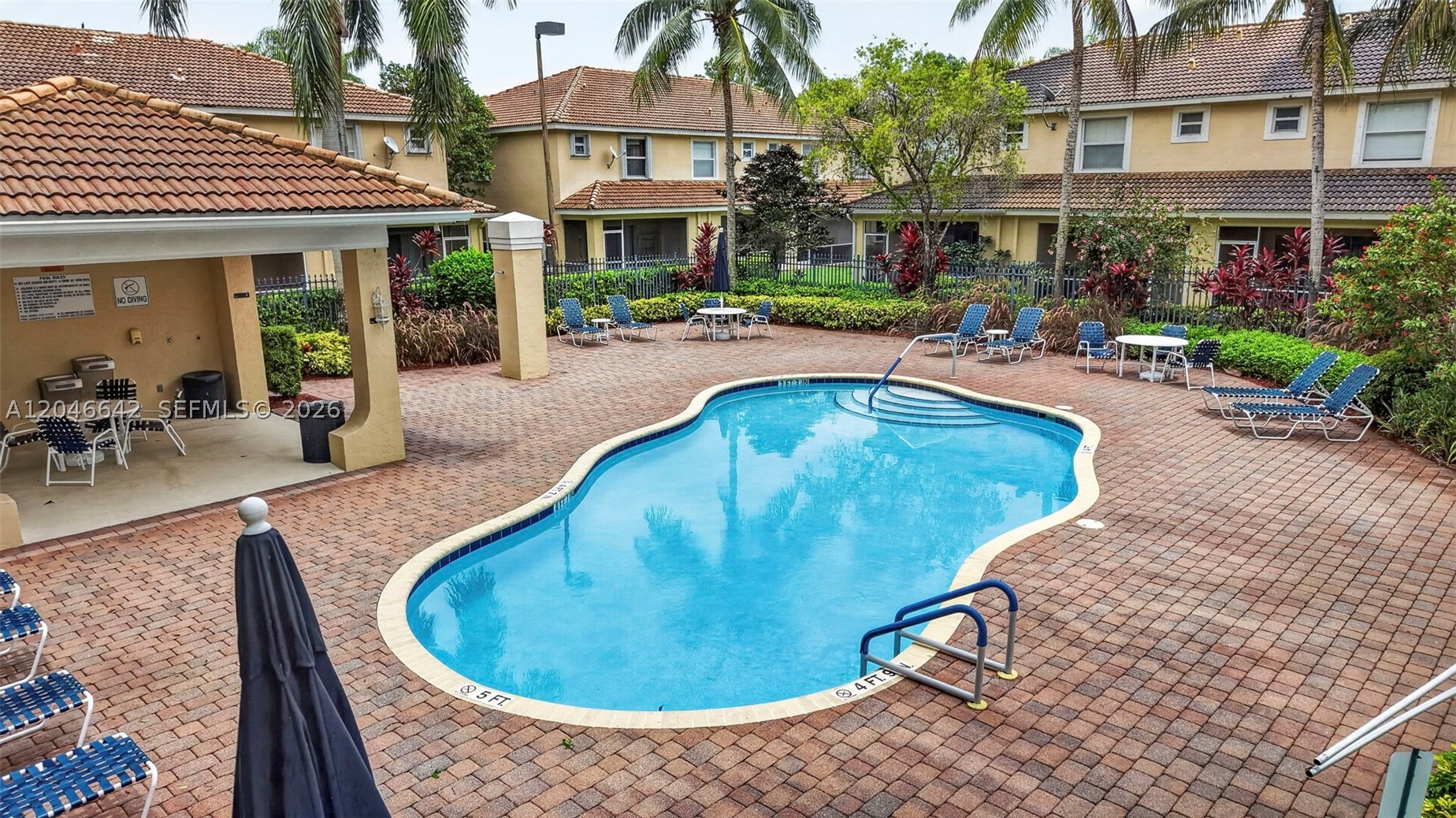 TOWNE PLACE - Residential