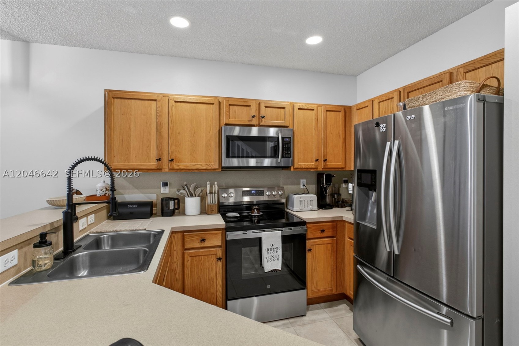 TOWNE PLACE - Residential