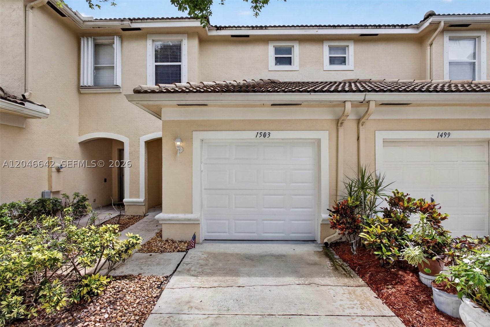 TOWNE PLACE - Residential