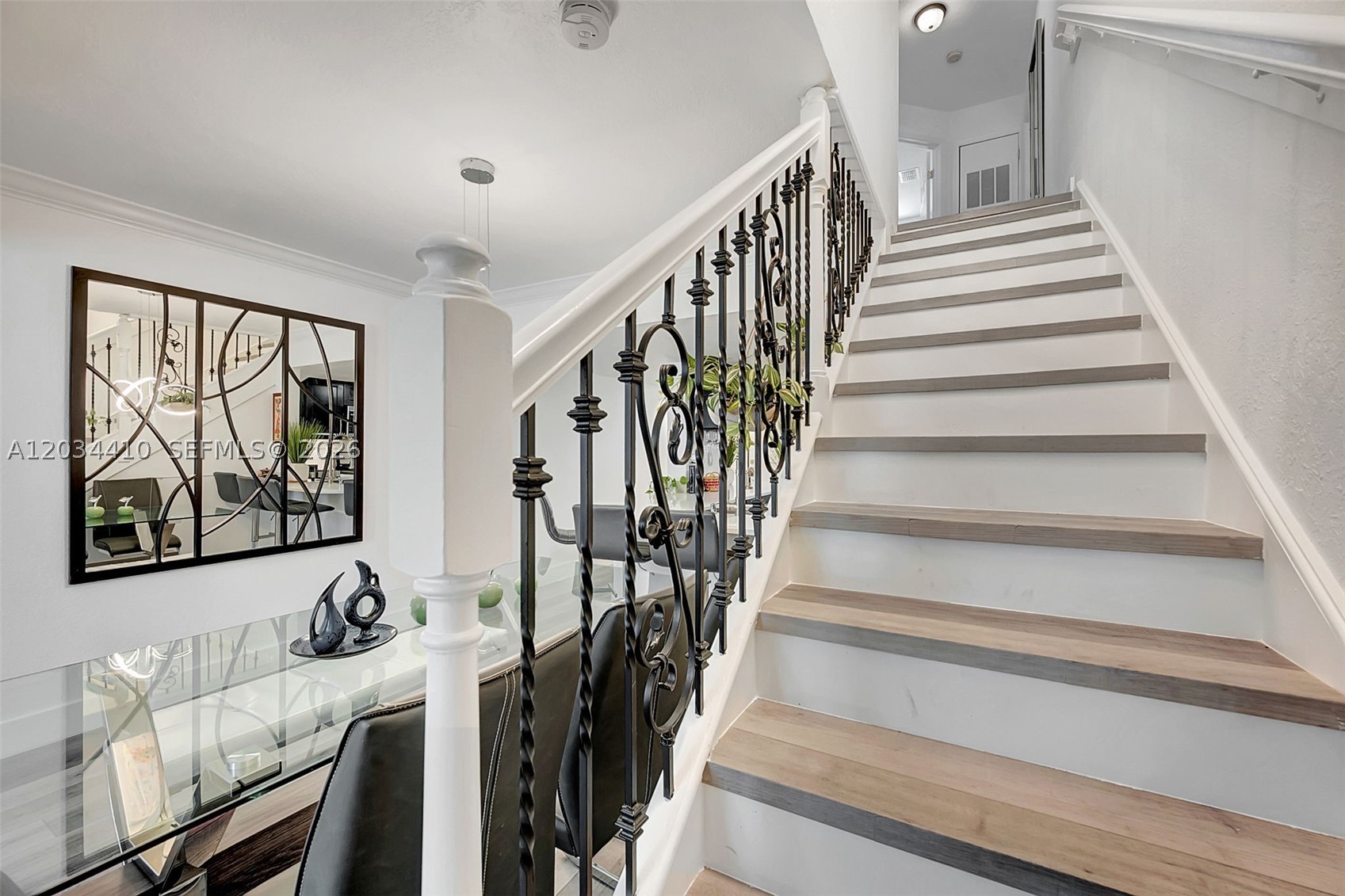 MARINA REAL CONDO NO 5 - Residential