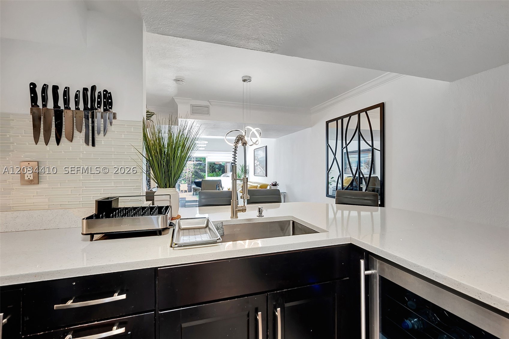 MARINA REAL CONDO NO 5 - Residential