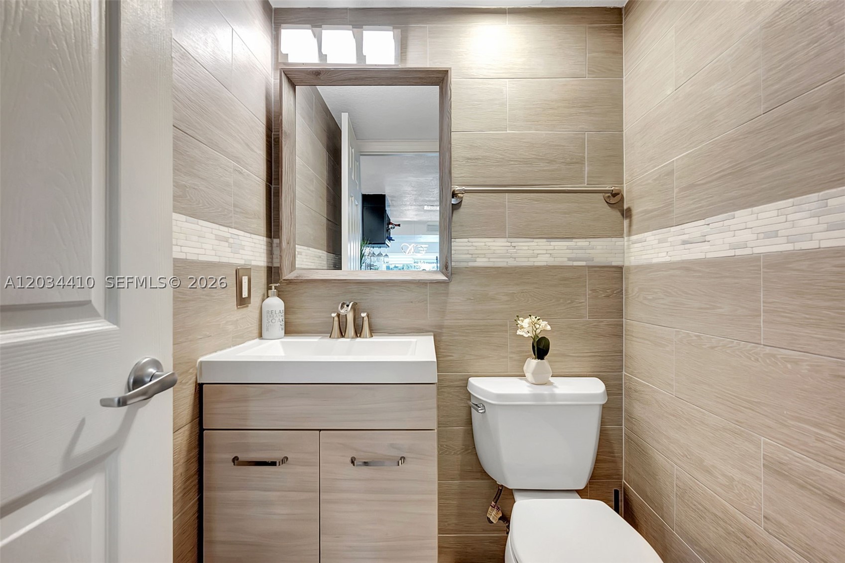 MARINA REAL CONDO NO 5 - Residential