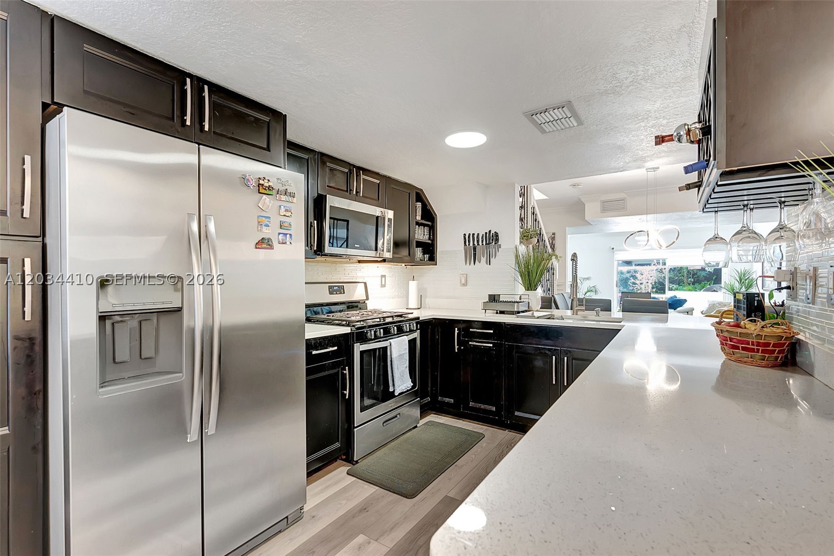 MARINA REAL CONDO NO 5 - Residential