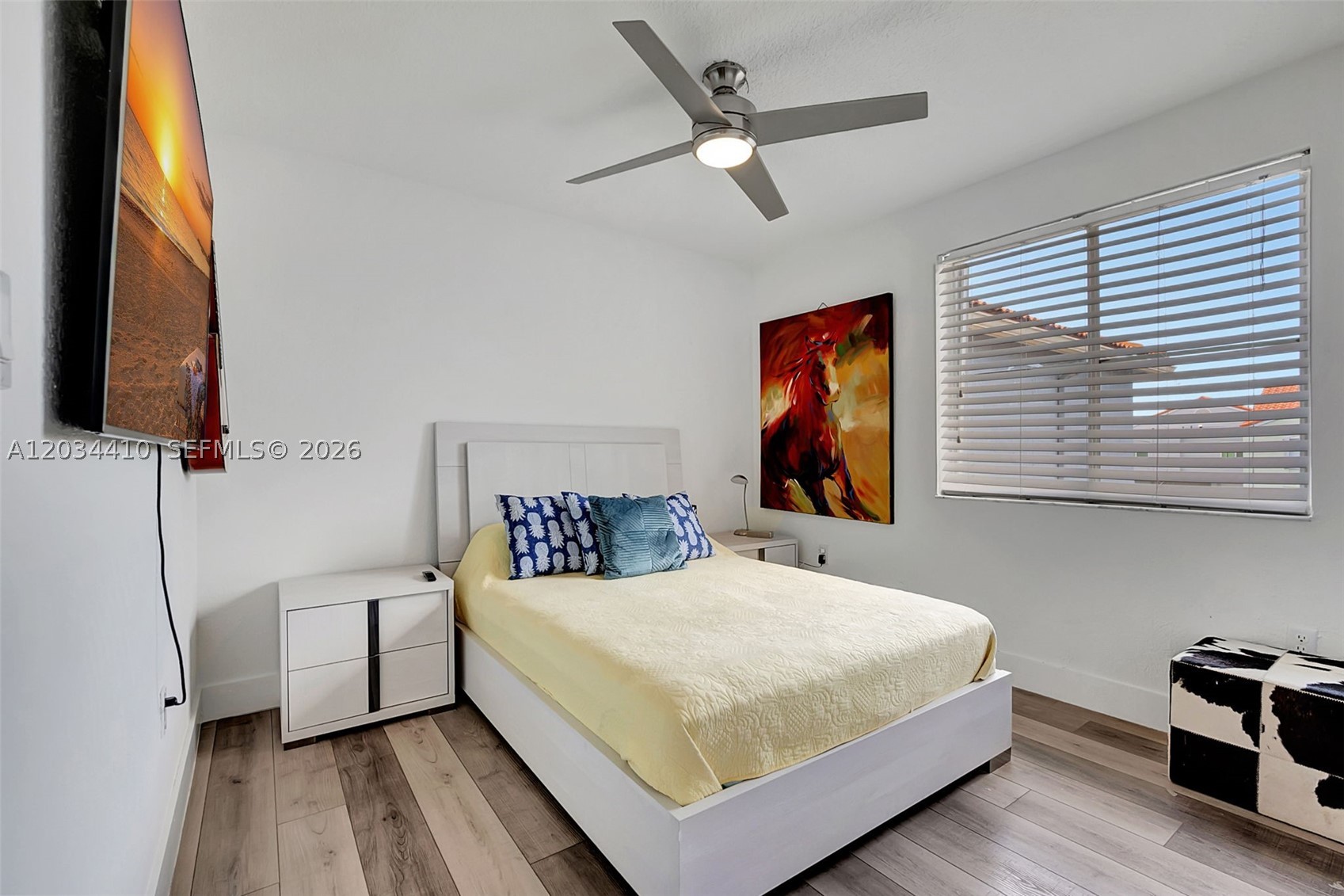 MARINA REAL CONDO NO 5 - Residential
