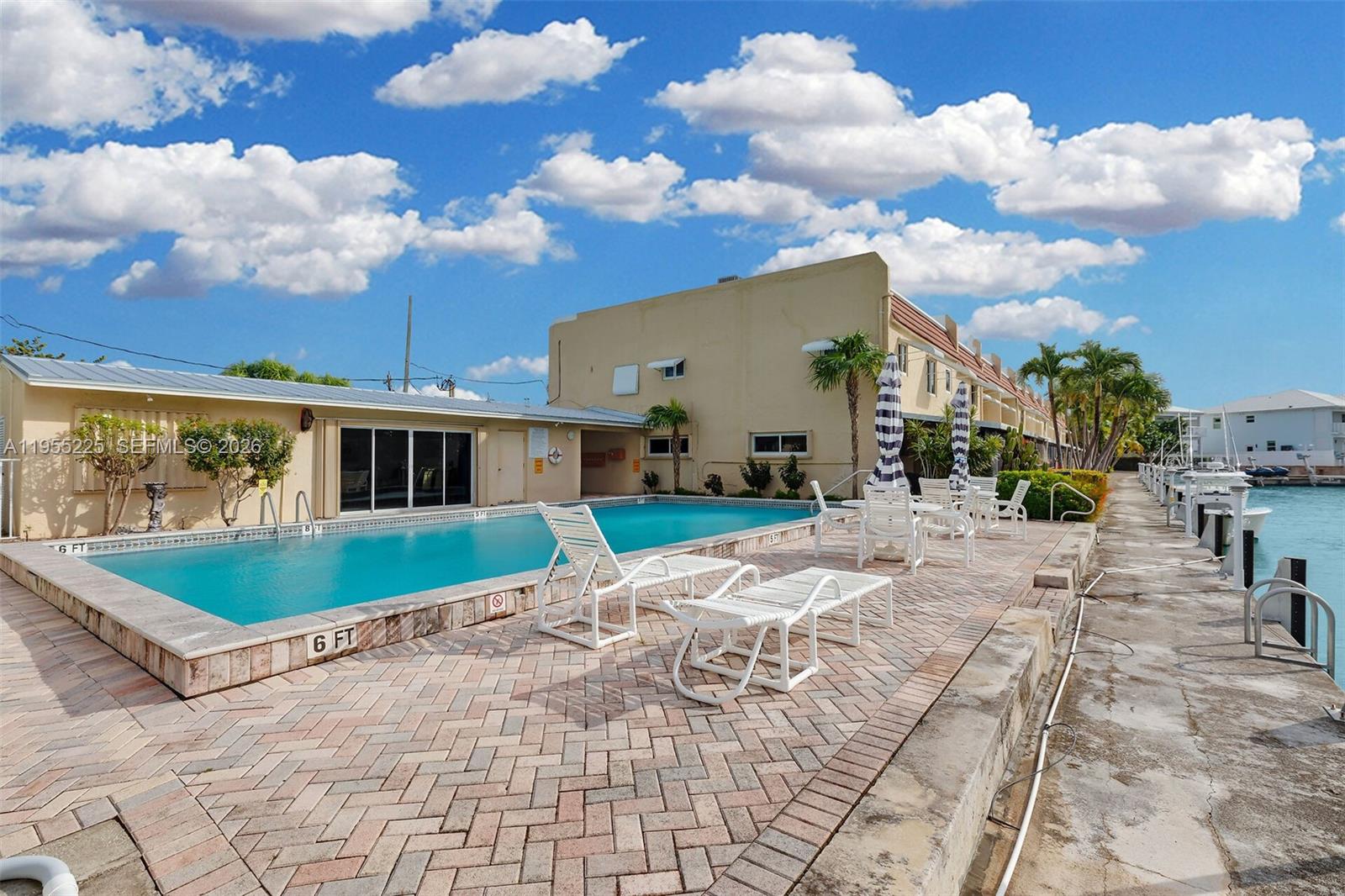 HARBOR CLUB SOUTH CONDOMI - Residential