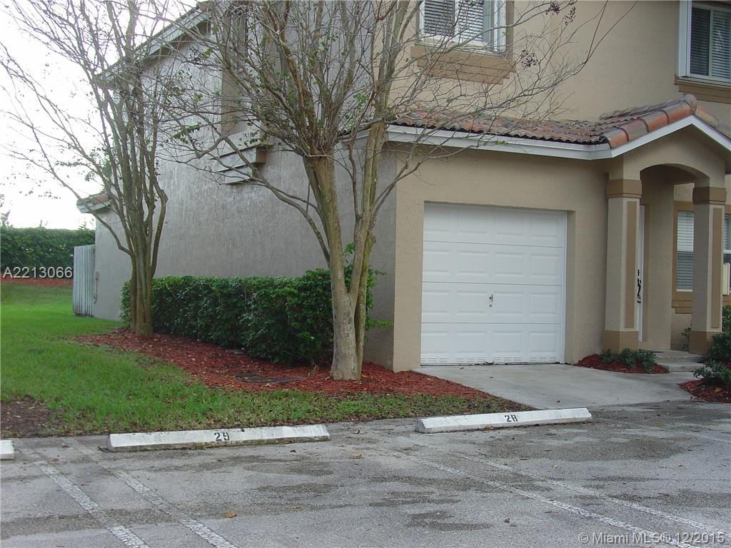 ORIGINAL BUILDERS MODEL. GORGEOUS CORNER 4/2.5 TOWNHOME WITH ONE-CAR GARAGE & TWO ADDITIONAL SPACES. ENTIRE DOWNSTAIRS TRAVERTINE; STAIRS & UPSTAIRS LAMINATE WOOD; STIANLESS STEELE APPPLIANCES; GRANITE COUNTERS; FENCED IN PATIO WITH PAVERS. RENTAL INCLUDE S GATED ENTRY; 24-HR. ROVING SECURITY; IN-HOME ALARM MONITORING; U-VERSE; INTERNET AND EXTERMINATING.