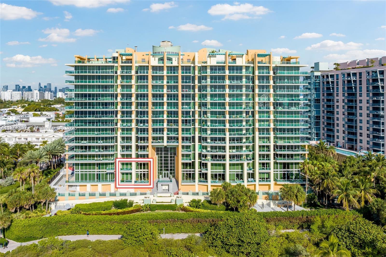 IL VILLAGGIO ON SOUTH BEA - Residential