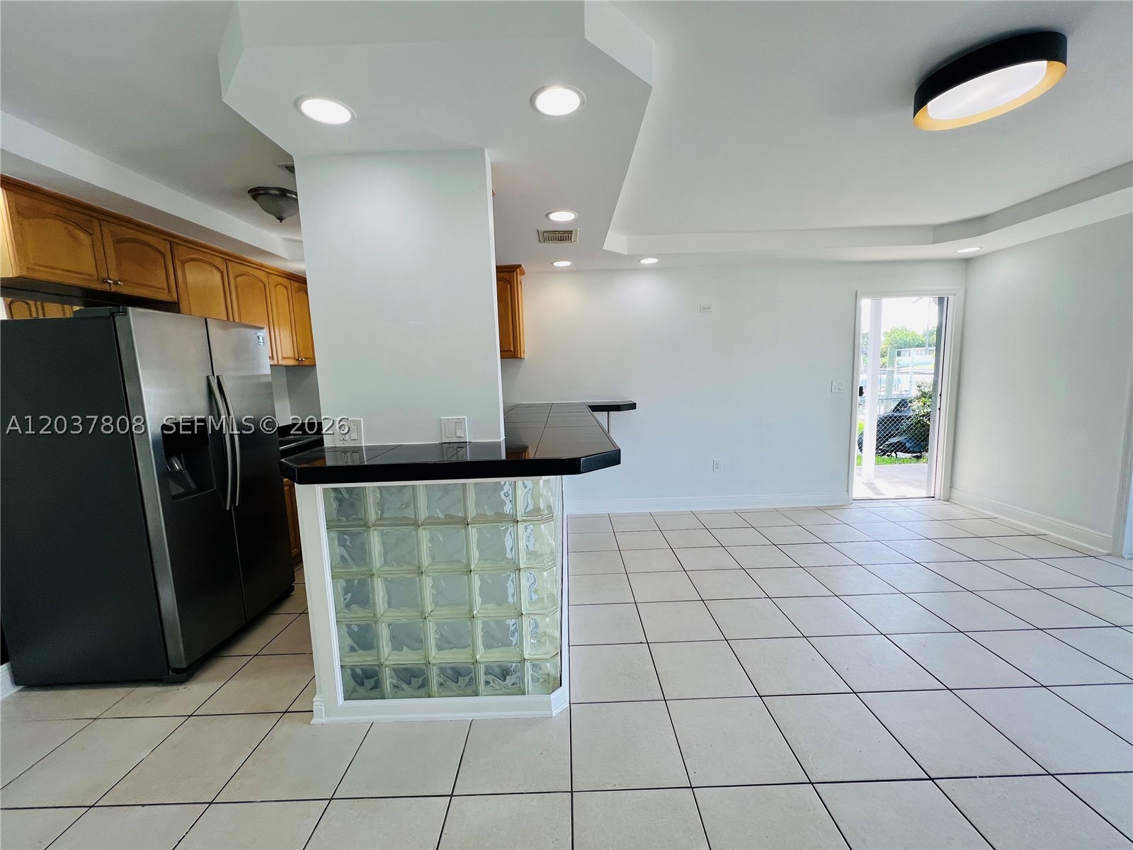 LUCY CONDO - Residential Lease