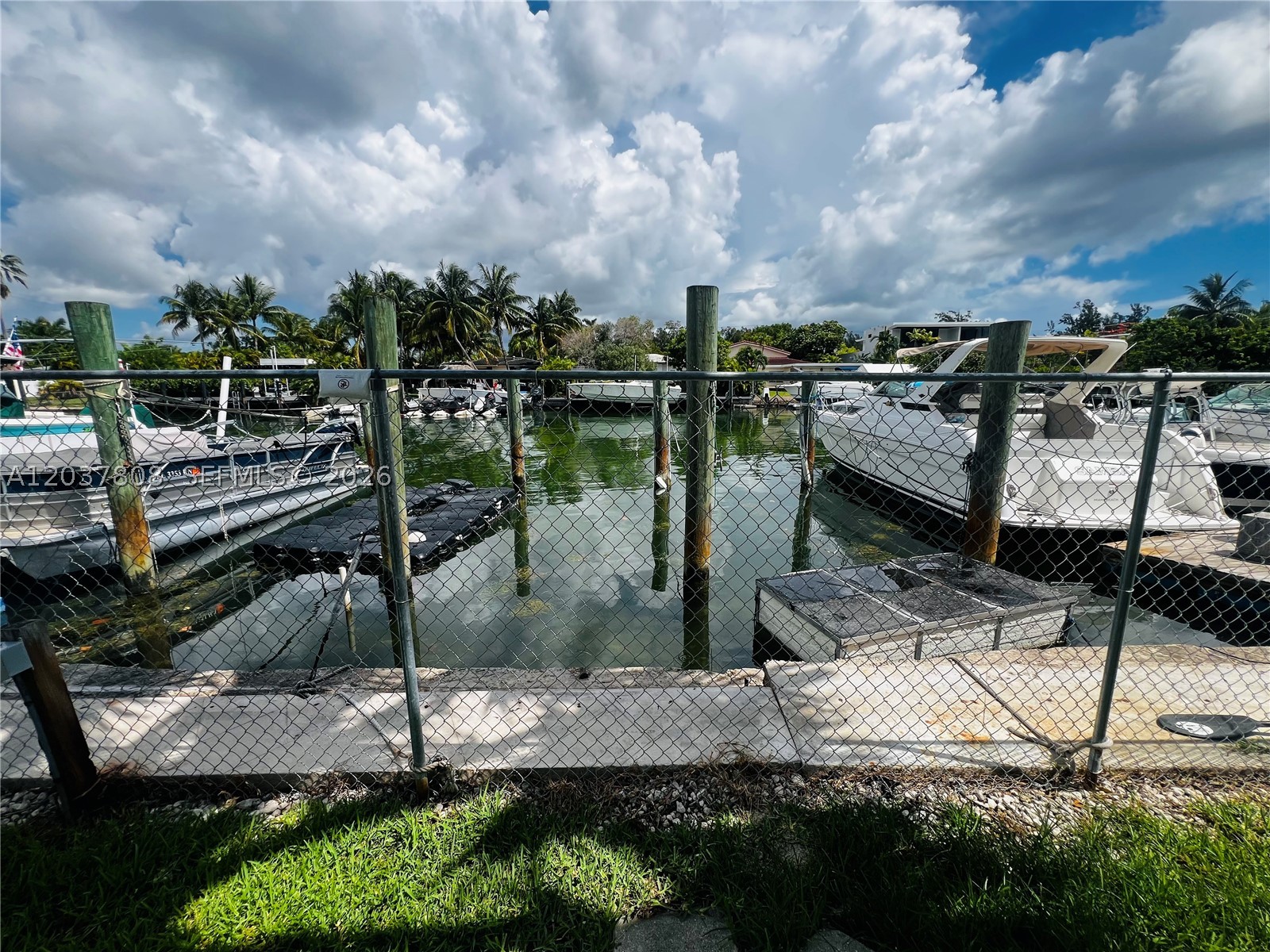 LUCY CONDO - Residential Lease