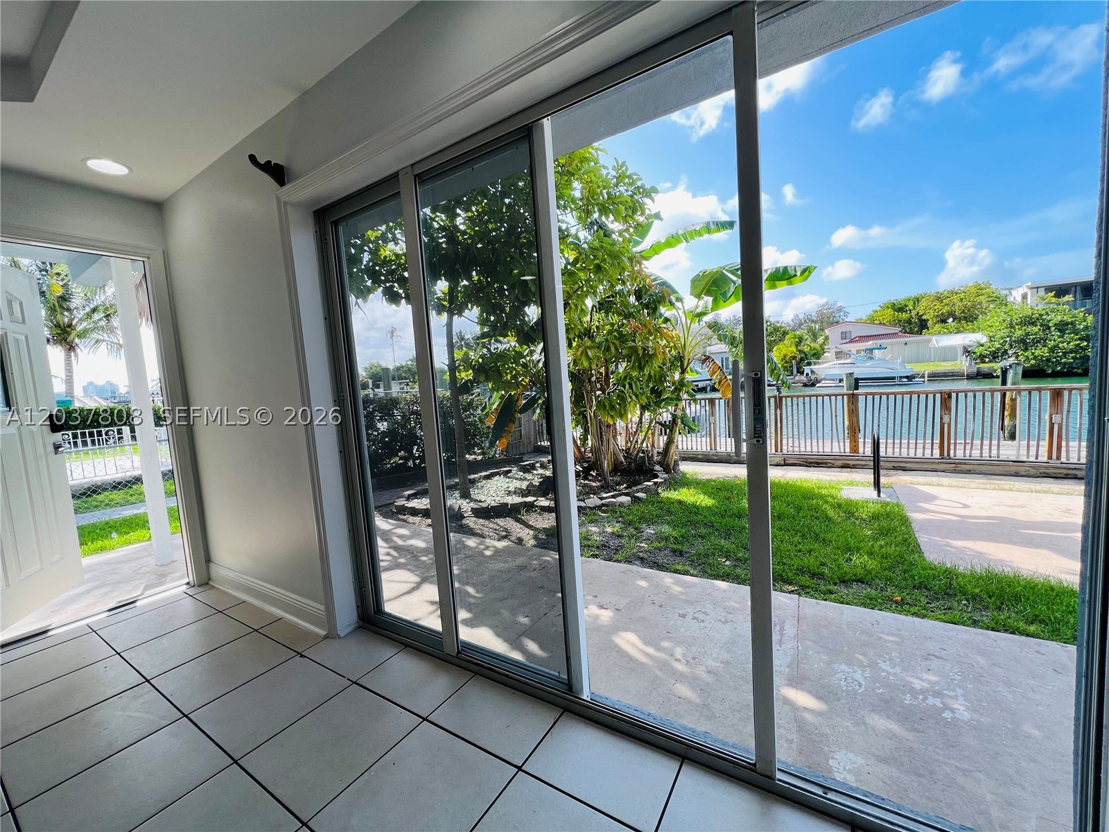 LUCY CONDO - Residential Lease