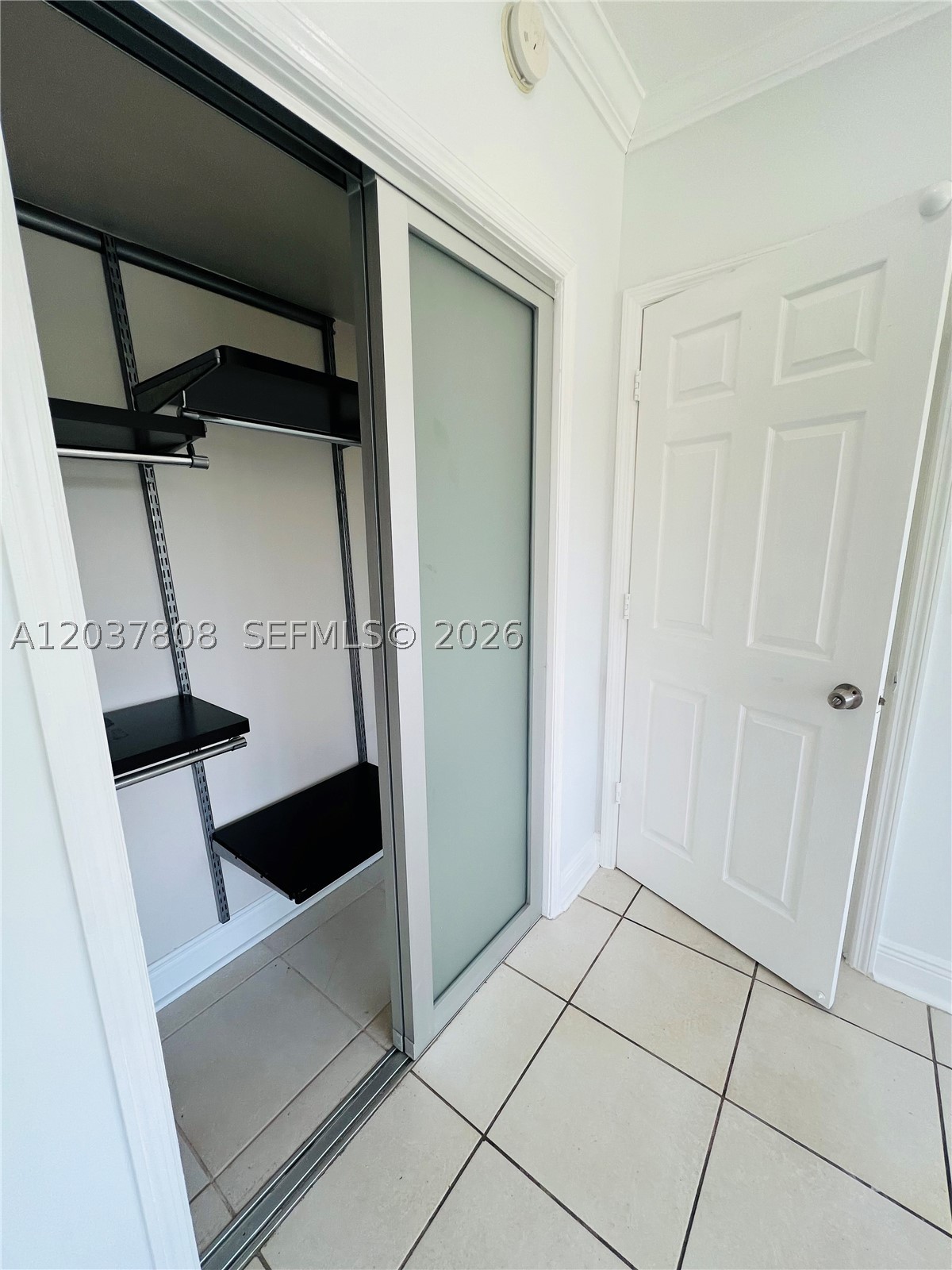 LUCY CONDO - Residential Lease
