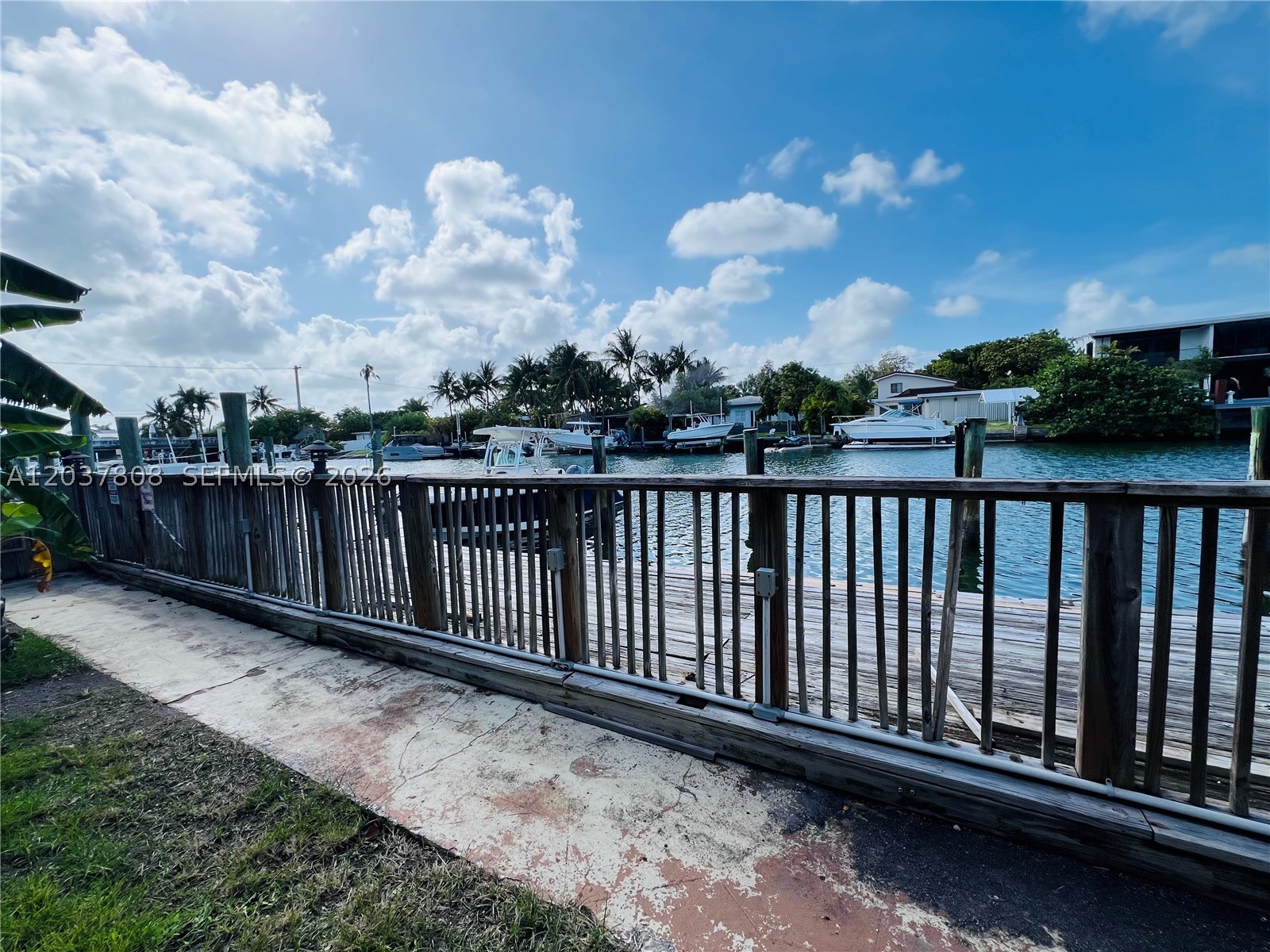 LUCY CONDO - Residential Lease