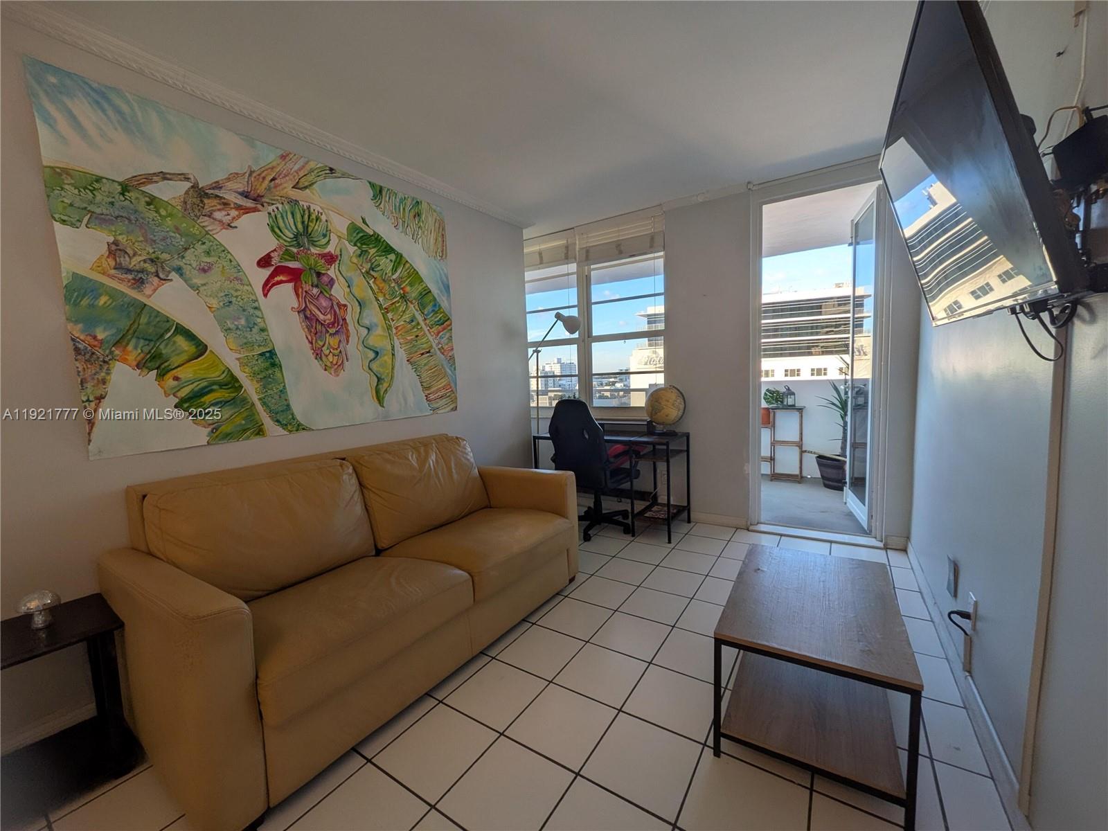THE DECOPLAGE CONDO - Residential