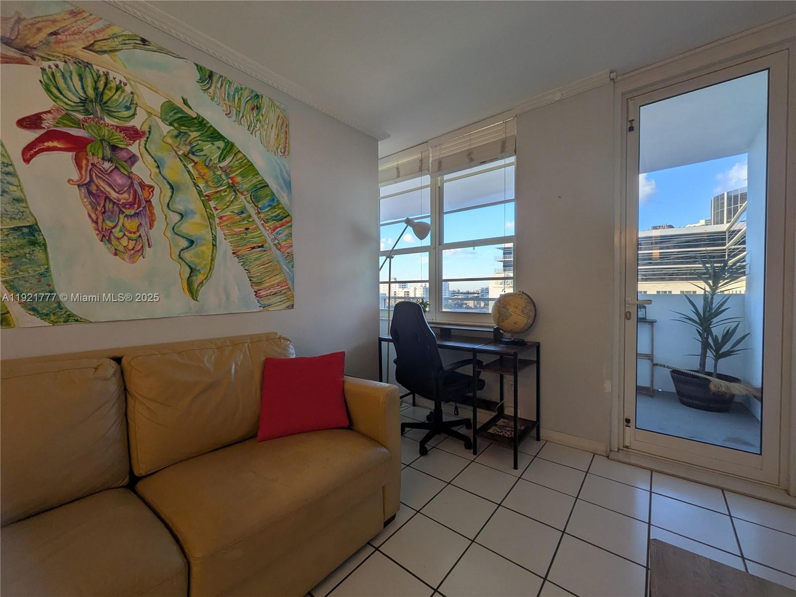THE DECOPLAGE CONDO - Residential